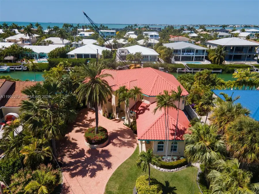 431 12th St, Key Colony Beach, FL 33051 - #3