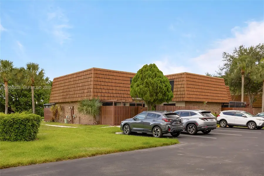 1170 SW 118th Ter, Davie, FL 33325 - #2