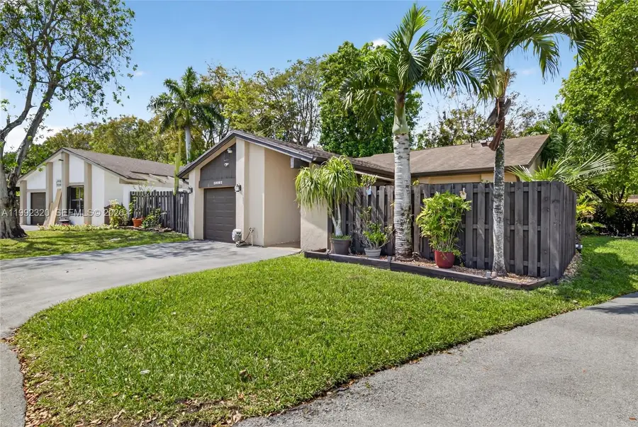 10861 SW 132nd Cir Ct, Miami, FL 33186 - #2