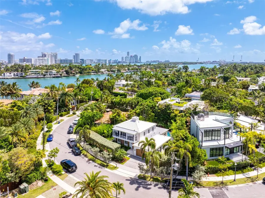 850 E Dilido Dr, Miami Beach, FL 33139 - #2