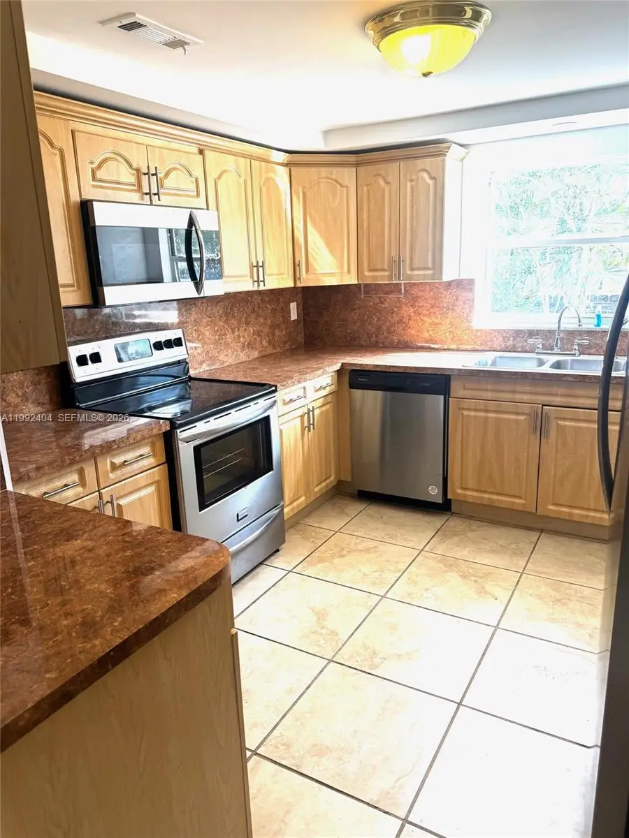 6713 SW 112th Ct, Miami, FL 33173 - #3