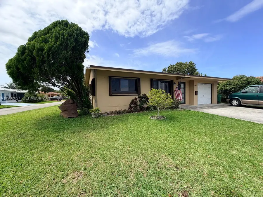 4900 NW 53rd Ct, Tamarac, FL 33319 - #2