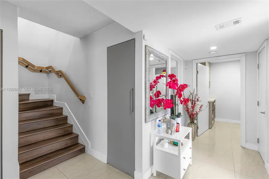 8920 Palm Tree Ln #8920, Pembroke Pines, FL 33024 - #3