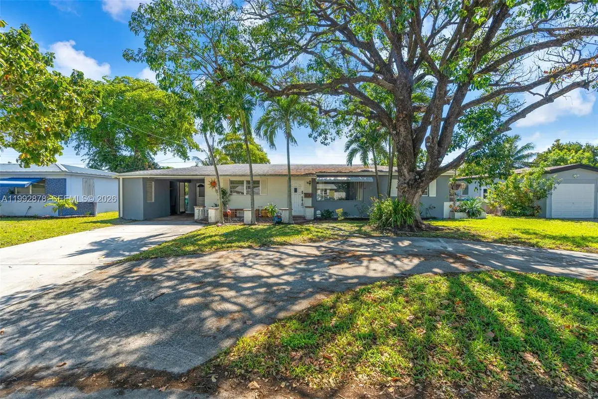 2221 Alcazar Dr, Miramar, FL 33023 - #1