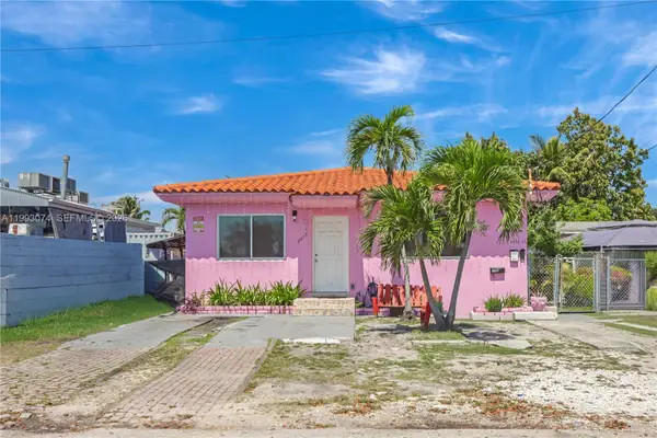 3675 NW 5th St, Miami, FL 33125