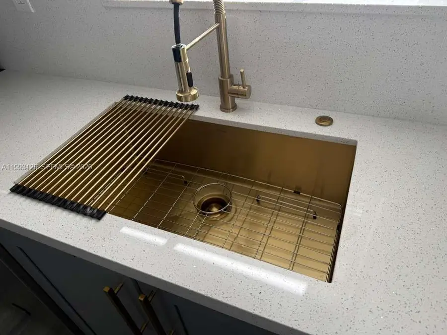 7120 Allen St, Hollywood, FL 33024 - #3