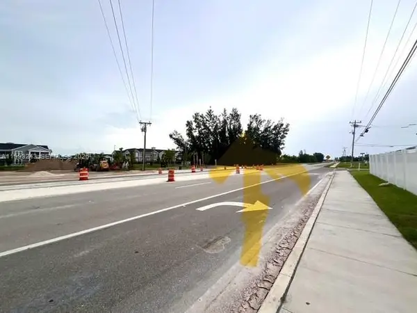 2902 Ceitus Pkwy, Cape Coral, FL 33991