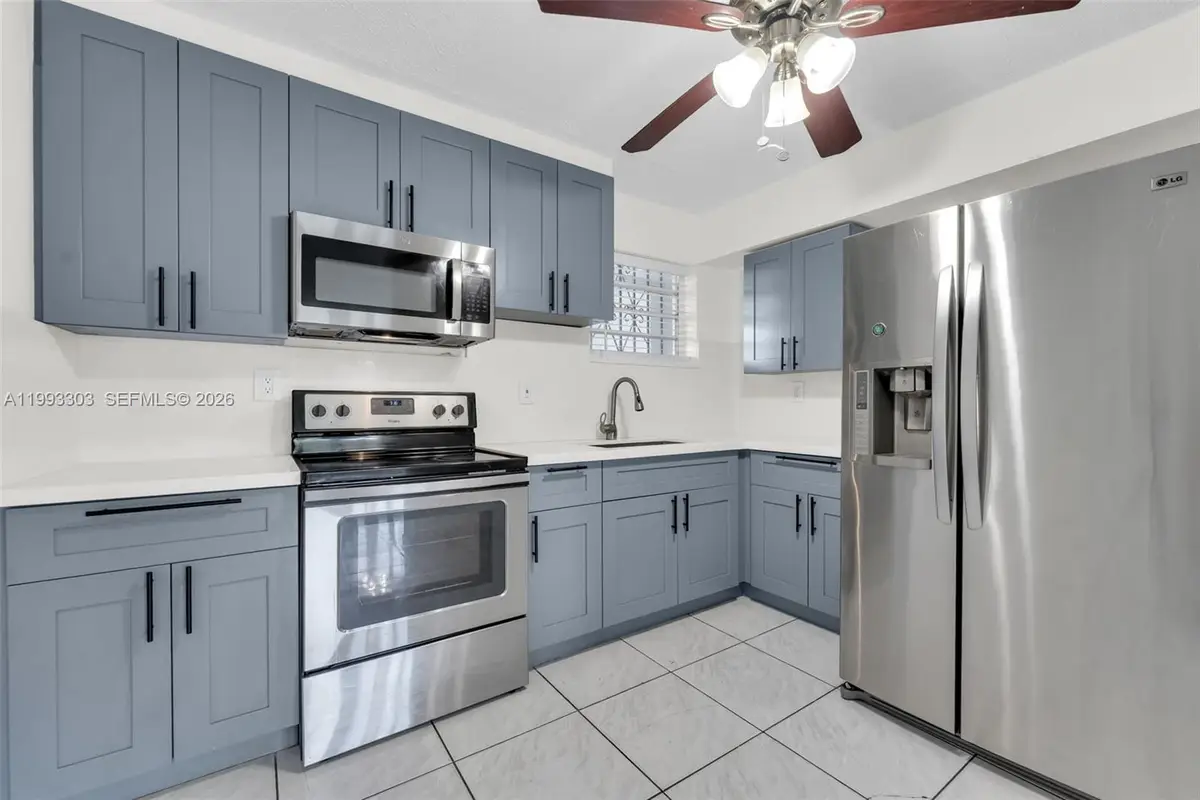 1800 SW 25th St #2305, Miami, FL 33133 - #1