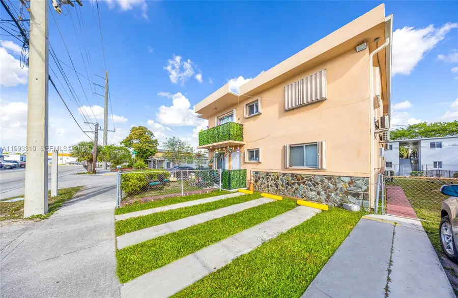 955 W 23rd St, Hialeah, FL 33010 - #3