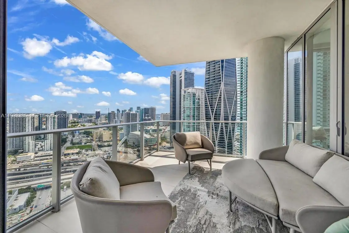 851 NE 1st Ave #3401, Miami, FL 33132 - #1