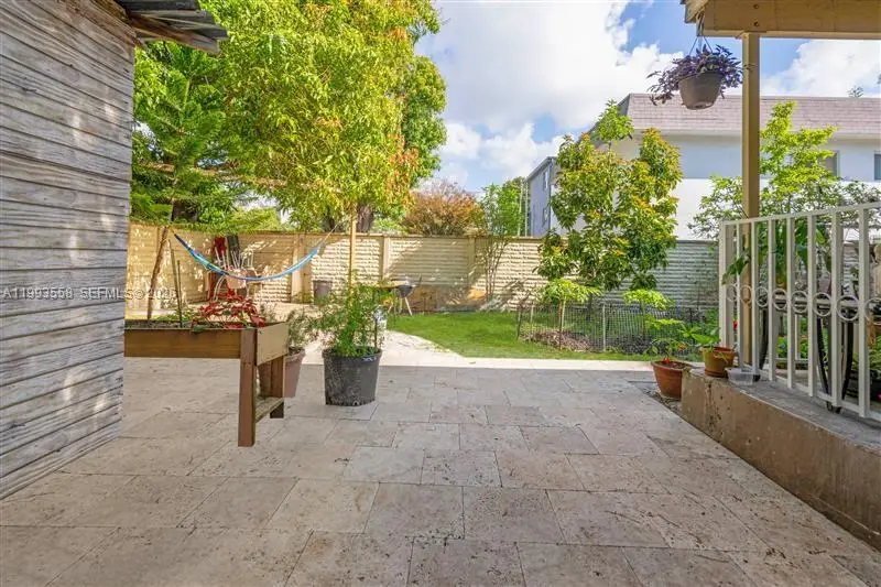 516 SW 7th Ct, Miami, FL 33130 - #3