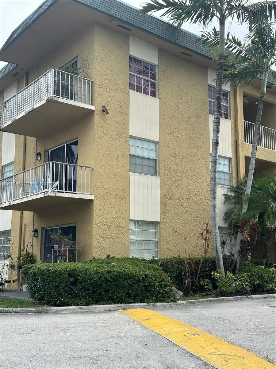 5400 SW 77th Ct #3K, Miami, FL 33155 - #2