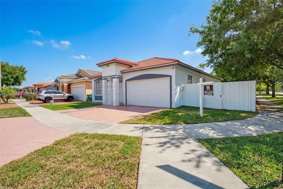 8852 NW 147th Ln, Miami Lakes, FL 33018 - #2