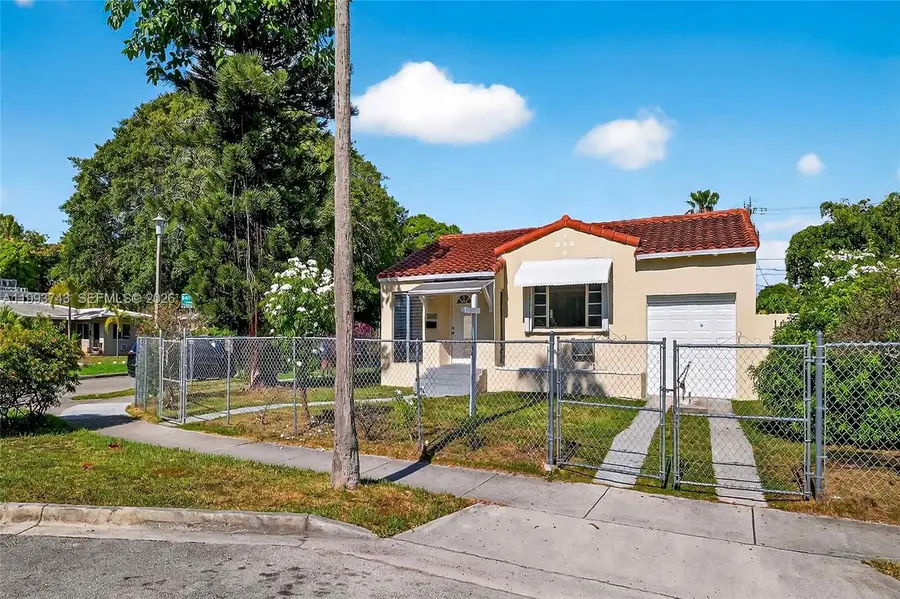 5900 NE 4th Ct, Miami, FL 33137 - #2