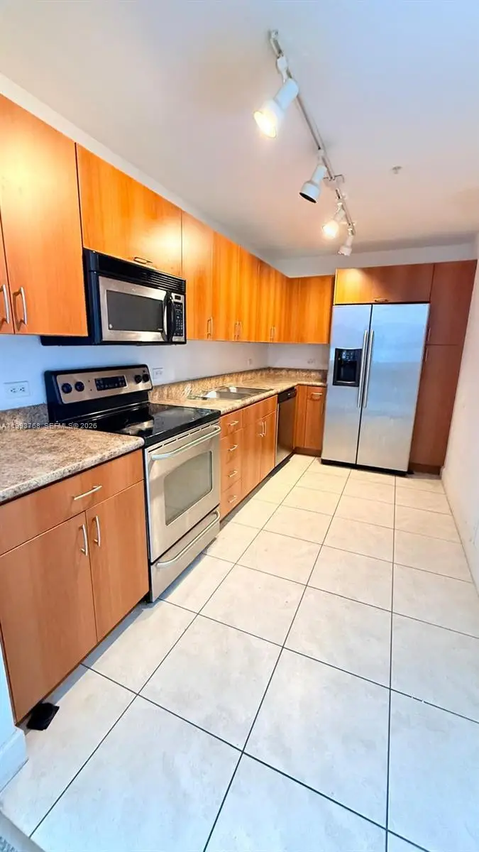 7501 E Treasure Dr #8B, North Bay Village, FL 33141 - #2