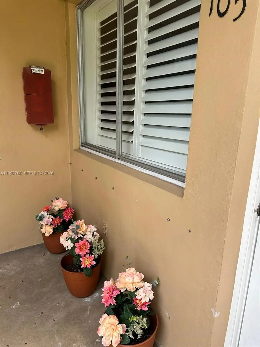 411 S Crescent Dr #105, Hollywood, FL 33021 - #1