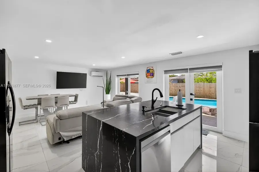 330 NW 195th Ter, Miami Gardens, FL 33169 - #3