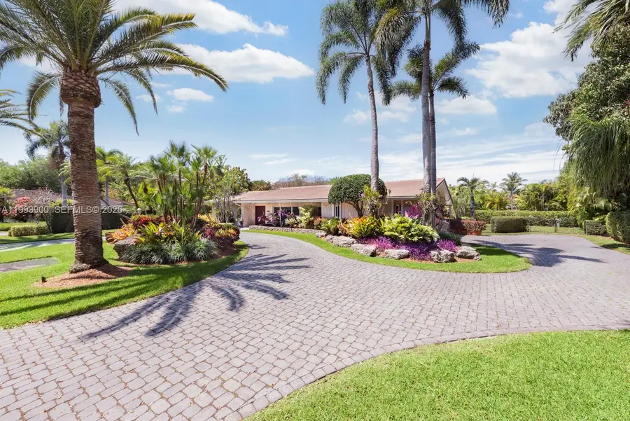 7751 Palmetto Ct, Pinecrest, FL 33156 - #2