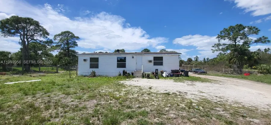 210 S Kennel St, Clewiston, FL 33440 - #2