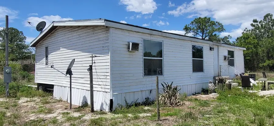 210 S Kennel St, Clewiston, FL 33440 - #3