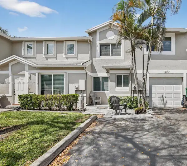 12147 SW 49th Ct, Cooper City, FL 33330