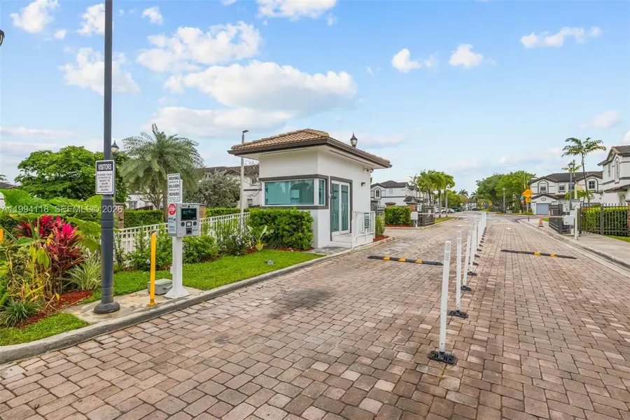 11507 NW 77th St, Doral, FL 33178 - #2