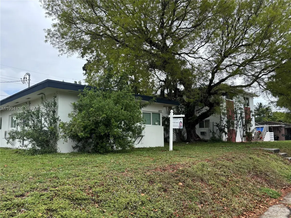 2071 NE 169th St, North Miami Beach, FL 33162 - #1