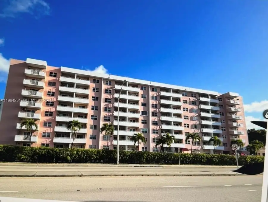 3201 NE 14th St Cswy #502, Pompano Beach, FL 33062 - #2