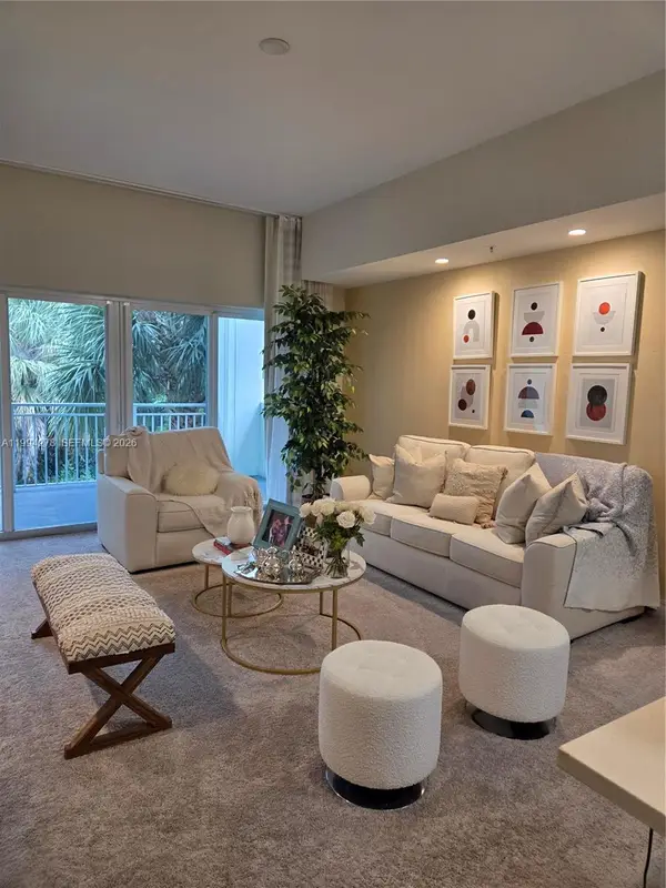 5300 NW 87th Ave #416, Doral, FL 33178