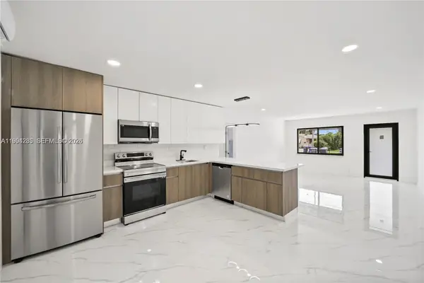 5635 Pierce St, Hollywood, FL 33021