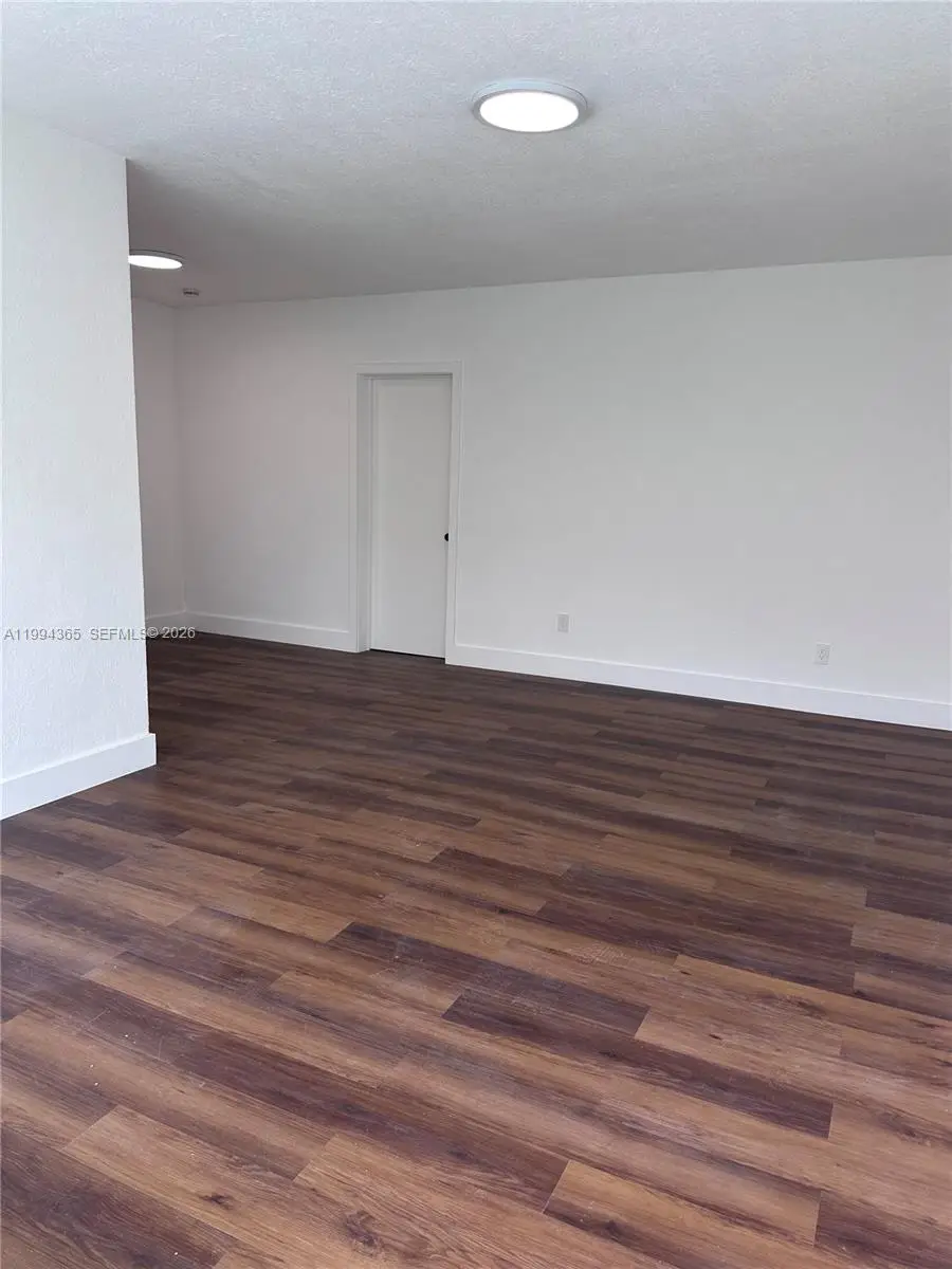 7725 Carlyle Ave #2, Miami Beach, FL 33141 - #3