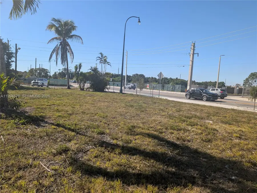 14490 SW 264th St, Homestead, FL 33032 - #2