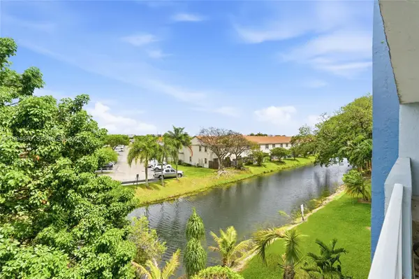 9375 Fontainebleau Blvd #L301, Miami, FL 33172