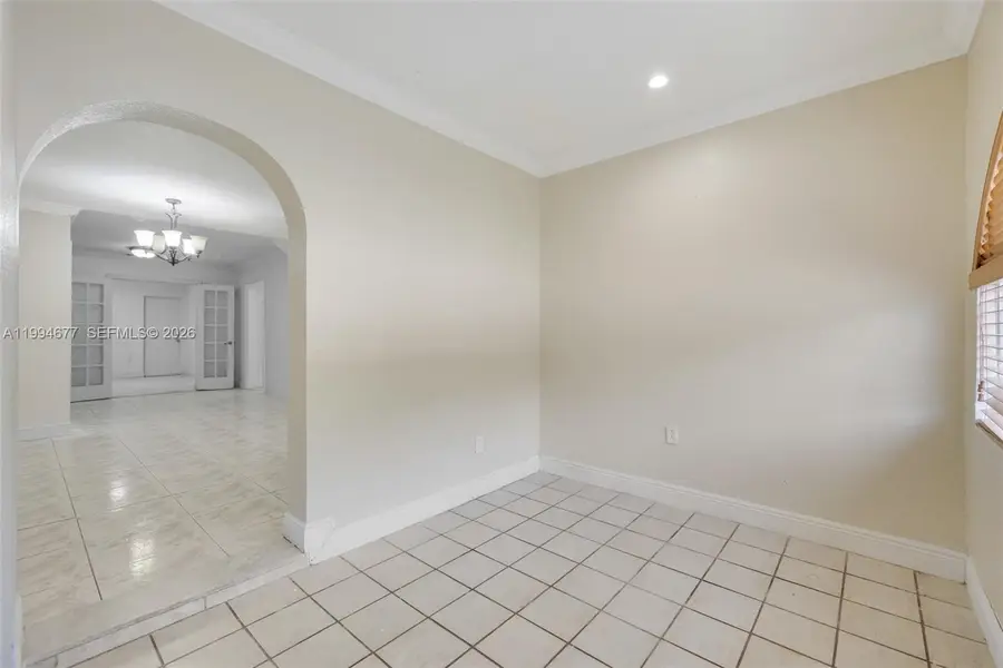 674 W 23rd St, Hialeah, FL 33010 - #2