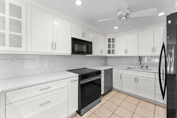 392 Golfview Rd #A, North Palm Beach, FL 33408