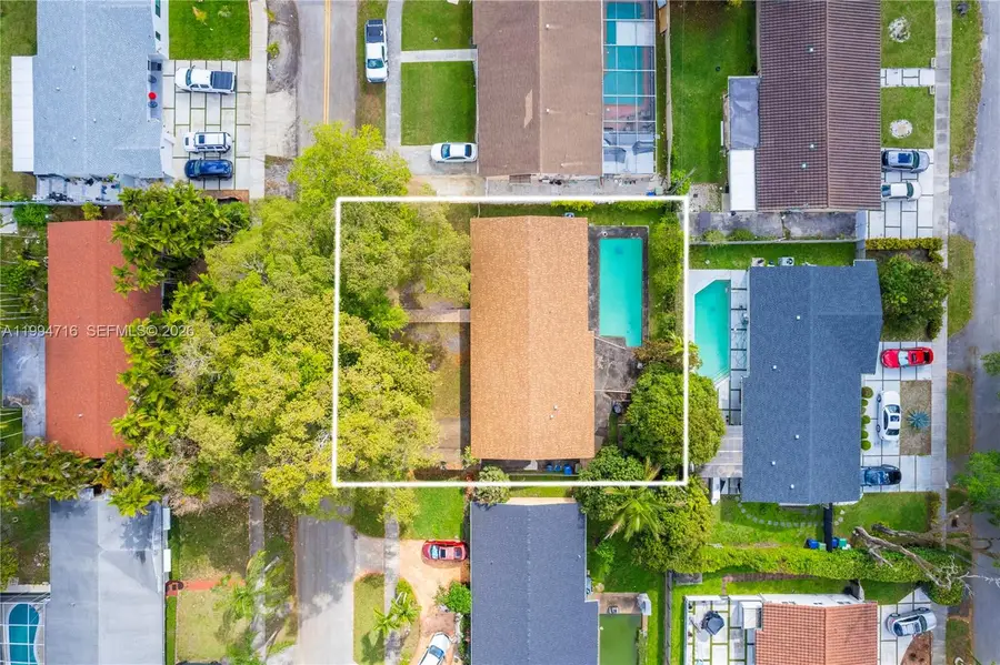 780 NE 155th St, Miami, FL 33162 - #3