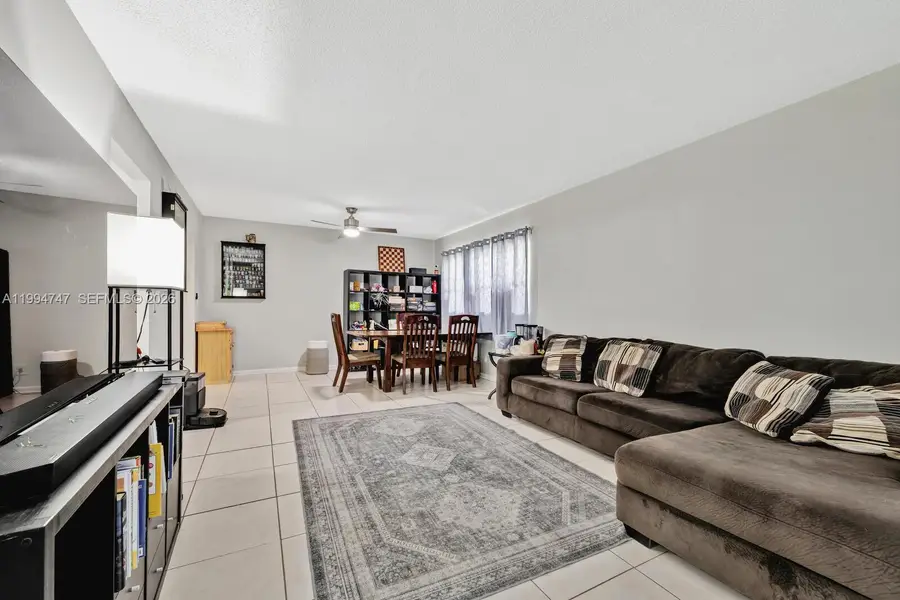 2700 S University Dr #3C, Davie, FL 33328 - #3