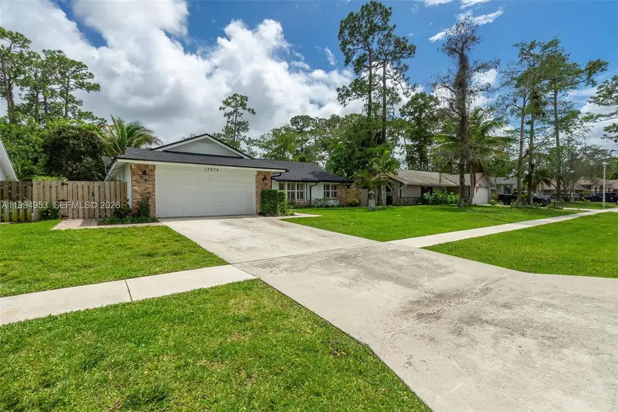 13976 Aster Ave, Wellington, FL 33414 - #2