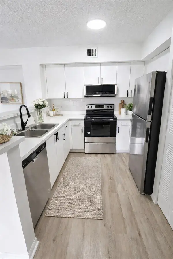 12166 Saint Andrews Pl #108, Miramar, FL 33025