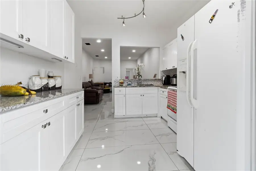 64 SW 15th Ter, Homestead, FL 33030 - #3