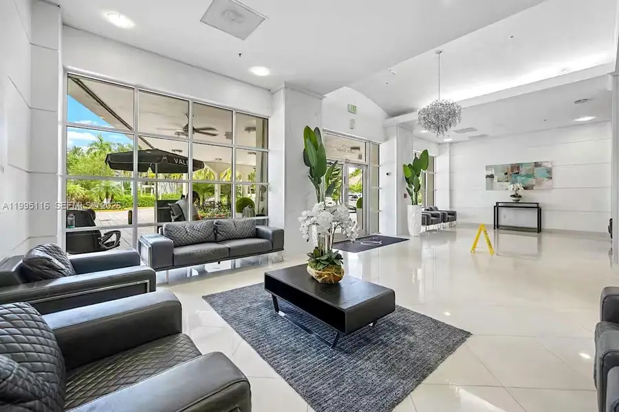 19370 Collins Ave #1121, Sunny Isles Beach, FL 33160 - #3