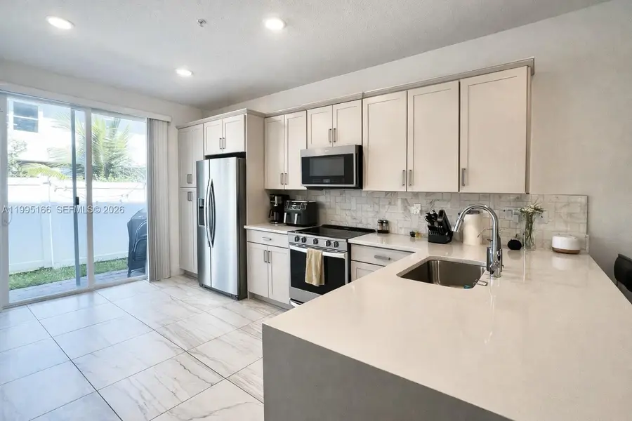 181 SW 170th Ave, Pembroke Pines, FL 33027 - #3