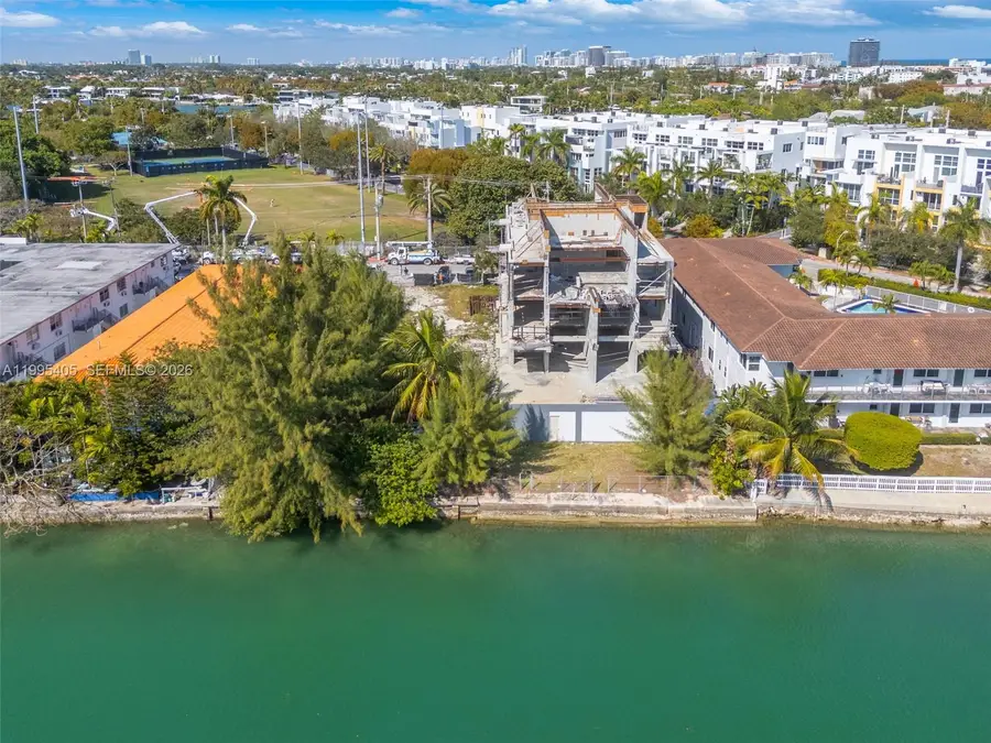 10 S Shore Dr, Miami Beach, FL 33141 - #2