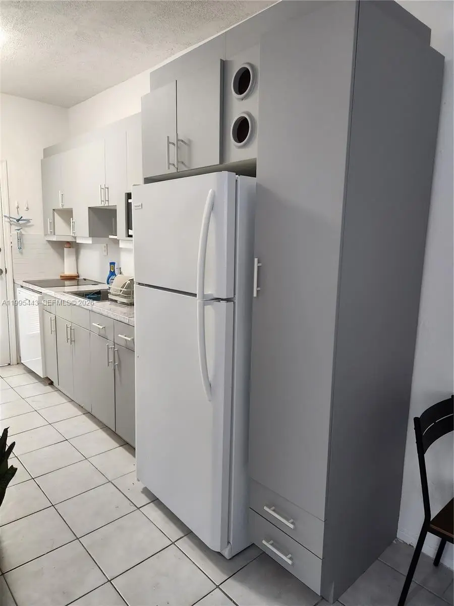 6490 Collins Ave #18, Miami Beach, FL 33141 - #3