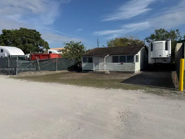835 E Alverdez Ave, Clewiston, FL 33440