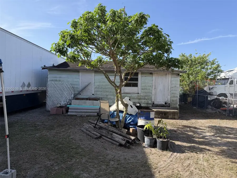 835 E Alverdez Ave, Clewiston, FL 33440 - #3