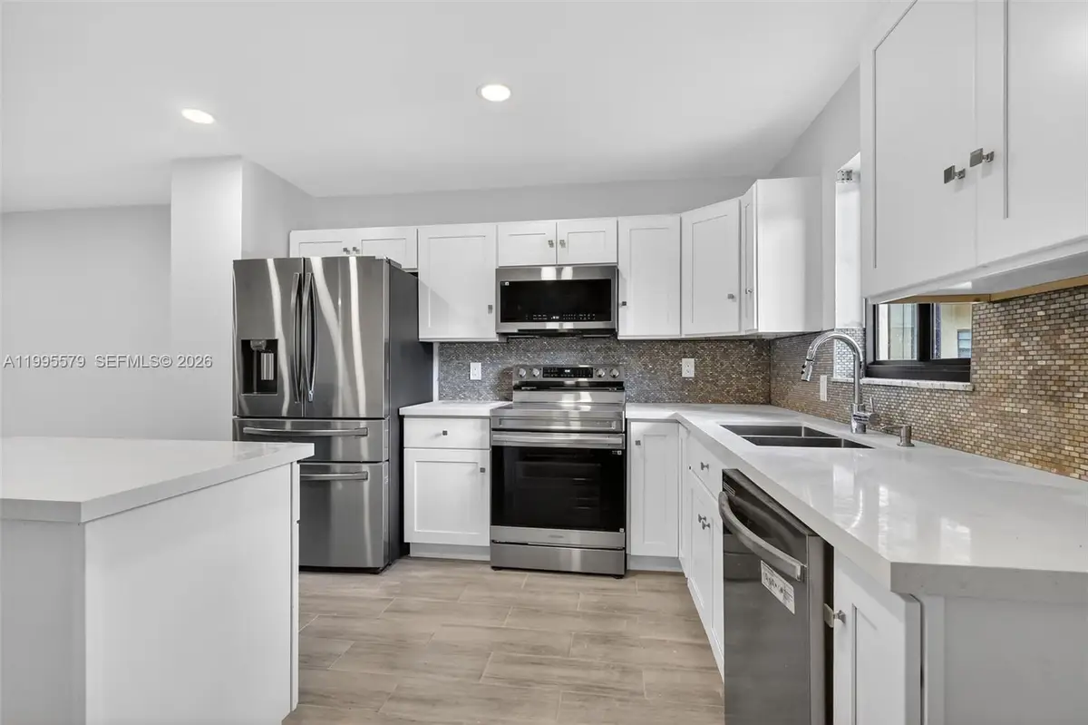 275 Gate Rd #104, Hollywood, FL 33024 - #1