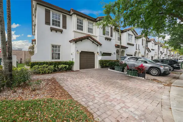 936 NE 29th Ter, Homestead, FL 33033