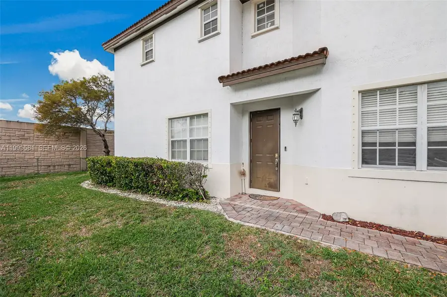 936 NE 29th Ter, Homestead, FL 33033 - #2