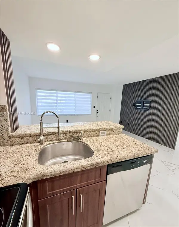 8660 NW 5th Ter #15-108, Miami, FL 33126